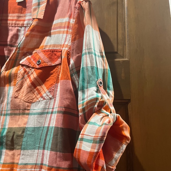 Natural Reflections button up, size large. Long sleeve with roll up option. - Picture 2 of 4